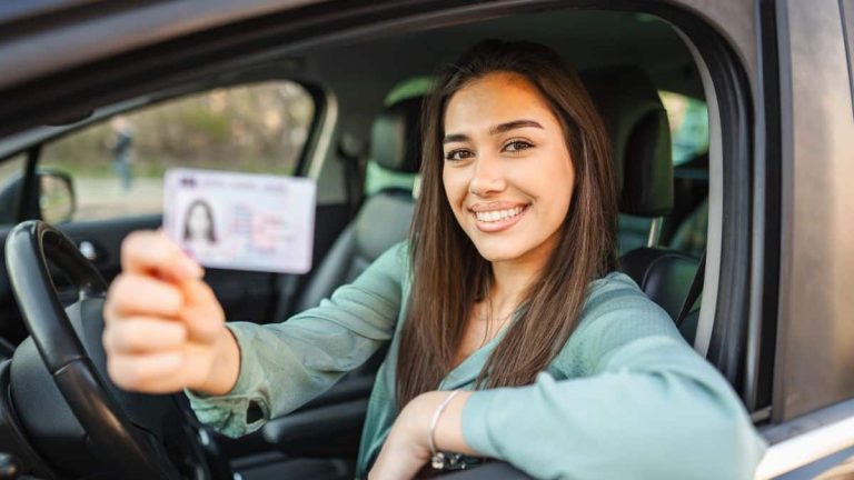 L'astuce géniale pour payer son assurance auto jeune conducteur beaucoup moins cher