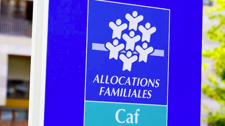 CAF: le mode de versement des aides et allocations changent, les Français concernés