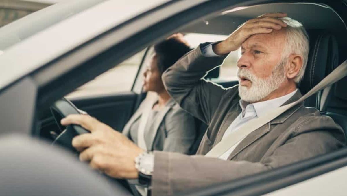 Permis de conduire: les conducteurs de plus de 70 ans bientôt interdits de prendre le volant ?