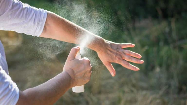 Ne mettez plus cet anti moustiques très connu il est très dangereux pour la santé