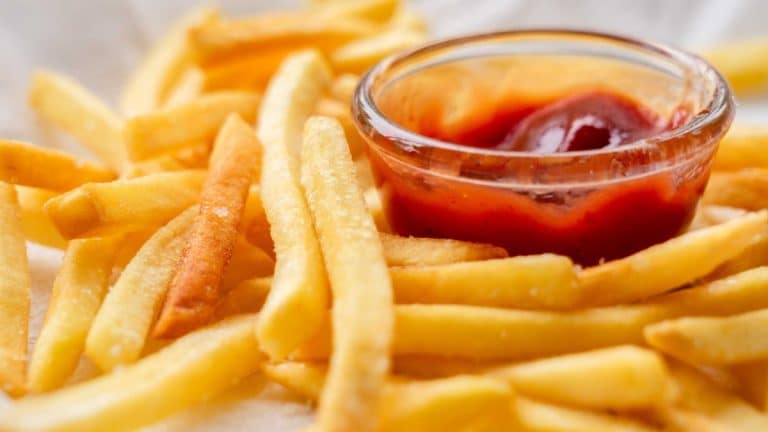 La meilleure technique pour réchauffer des frites froides et ce n’est pas au micro-ondes