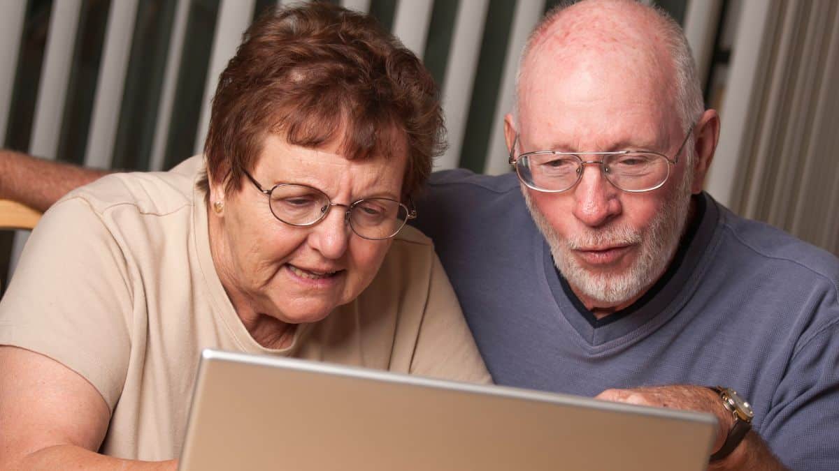 1 955 euros d'aide par mois pour les personnes qui ont plus de 60 ans, comment la demander ?