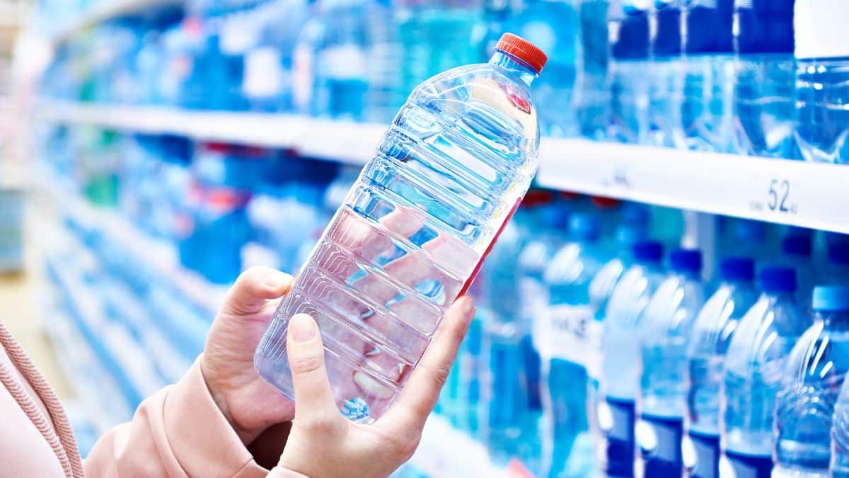 Supermarché: mauvaise nouvelle si vous buvez de l’eau en bouteille et cela concerne tous les Français