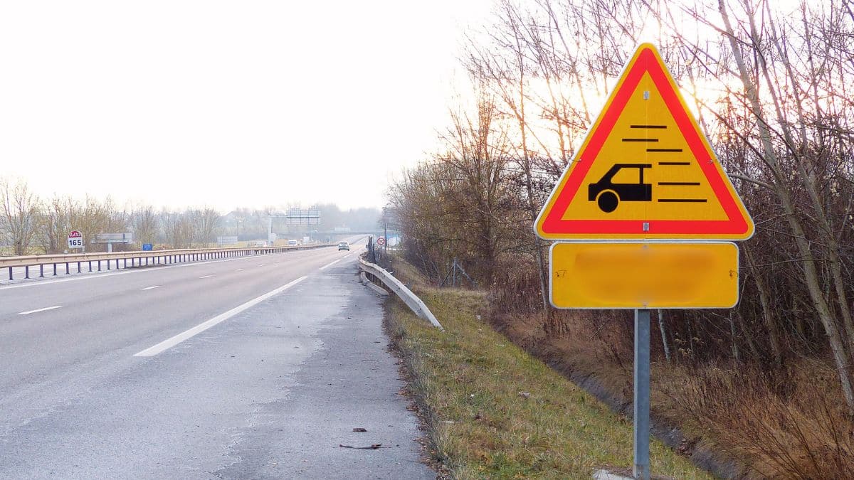 75% des automobilistes ne connaissent pas la signification de ce panneau important sur la route