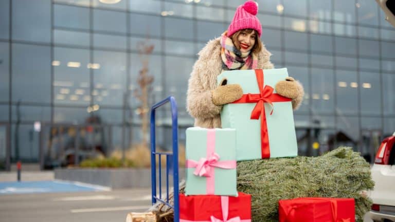 Ces 2 dispositifs des entreprises pour vous aider à payer vos cadeaux de Noël