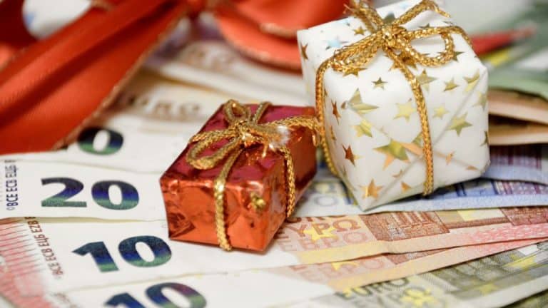 Cette somme limite que vous pouvez donner à Noël sans payer d’impôt