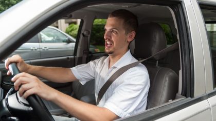 Ce petit accessoire que tous les automobilistes achètent est interdit et peut vous couter 750 euros d'amende