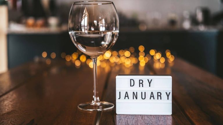 Dry January: 6 astuces pour tenir tout le mois de janvier sans une goutte d'alcool