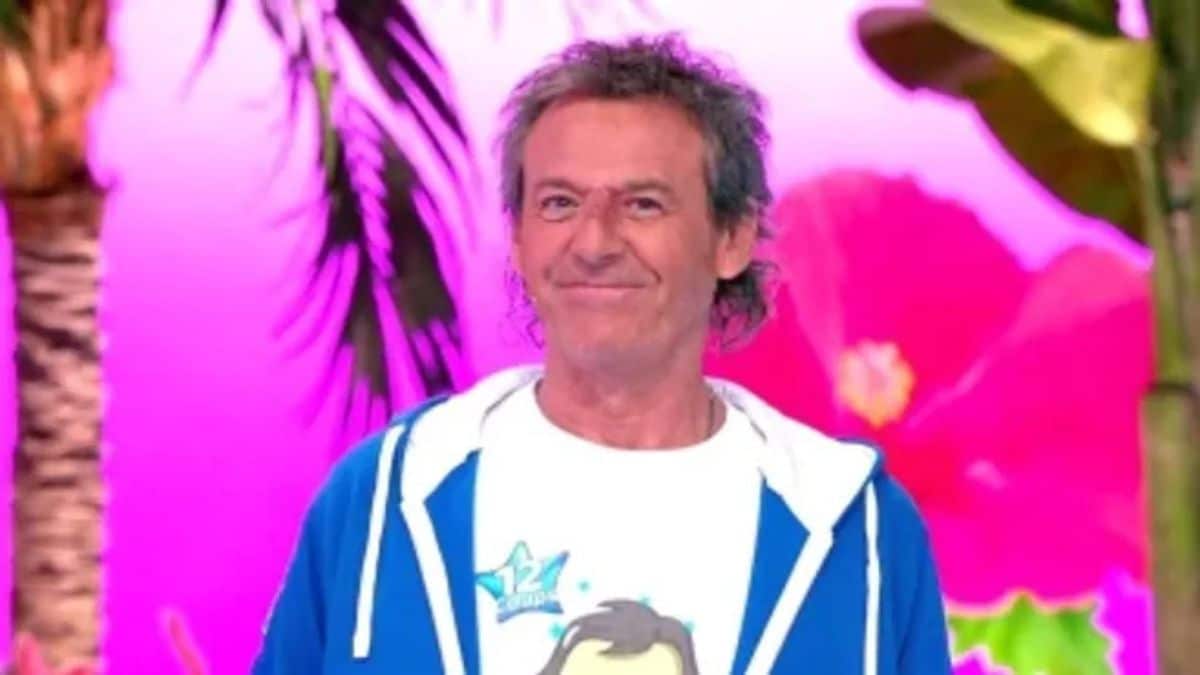 Jean-Luc Reichmann fait une délicate attention à l'ancien Maître de midi Bruno