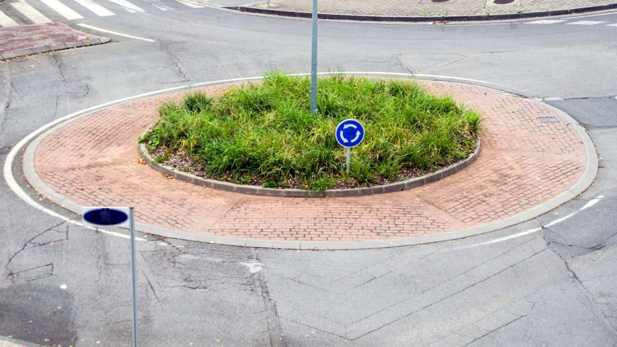 Automobilistes: tout savoir pour éviter les amendes à cause du rond point à la hollandaise qui débarque en France