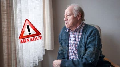 Cette nouvelle arnaque à la photo d’un senior triste en maison de retraite explose, ne vous faites plus avoir