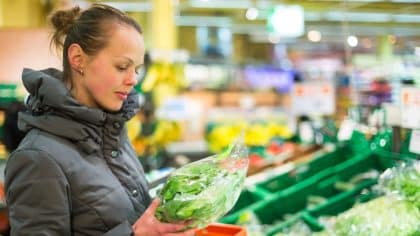 Ces fruits et légumes sont bourrés de pesticides selon l'UFC-Que Choisir