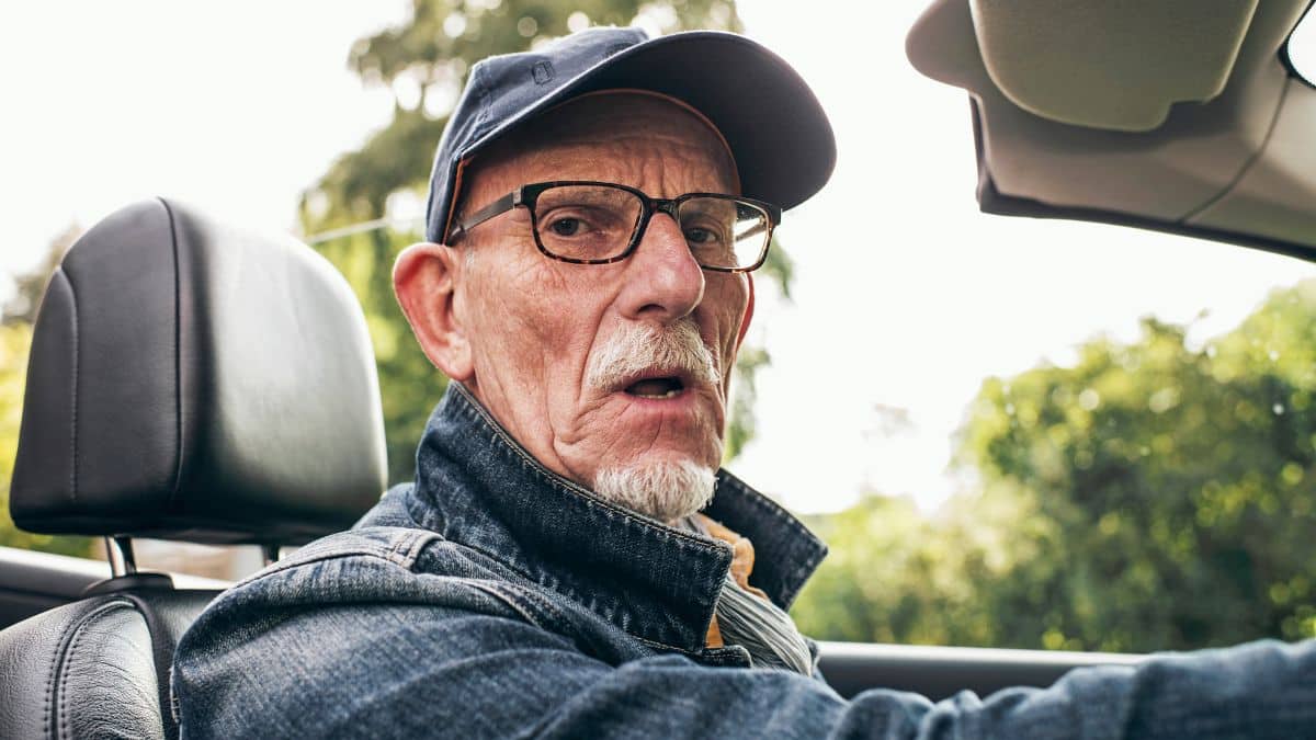 Mauvaise nouvelle ces automobilistes de plus de 68 ans ne peuvent plus conduire ces véhicules dans ce pays