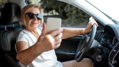 Permis de conduire: les conducteurs seniors refusent ce contrôle déjà obligatoire dans certains pays d’Europe